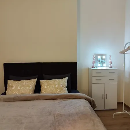 Natali Guest house *